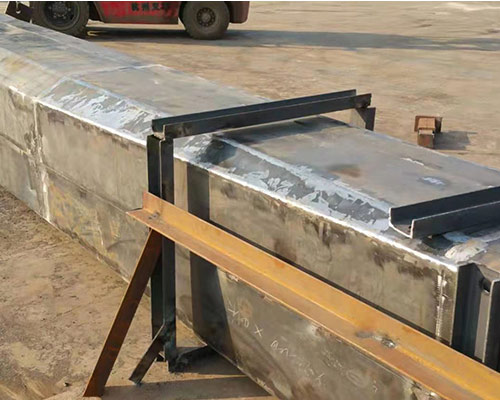 交城縣聯(lián)宇鋼模板分析定型組合大鋼模板施工工藝要點？